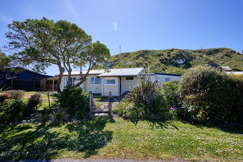 1 Kaka Road, South Bay, Kaikoura - Carousel 50