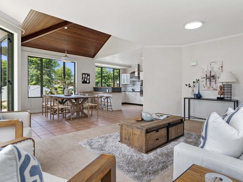 4 Harlech Glen, Bethlehem, Tauranga - Carousel 2