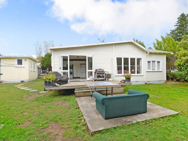 111 Plateau Road, Te Marua, Upper Hutt - Carousel 2