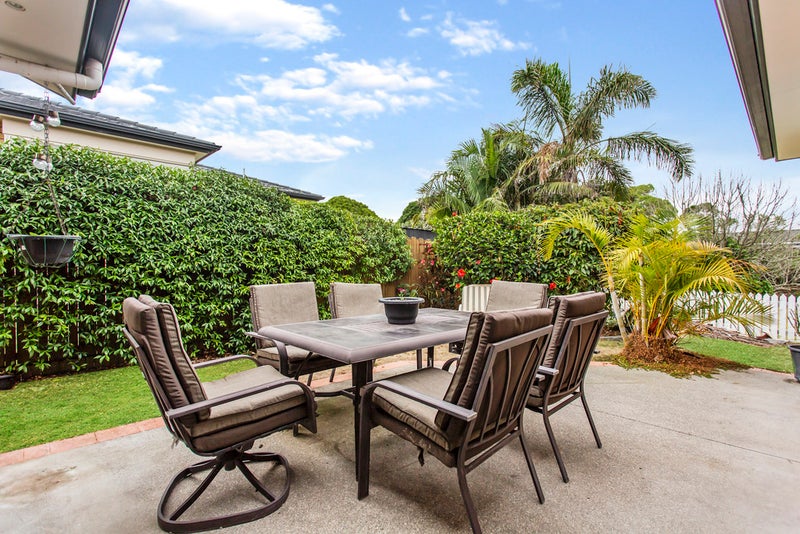 8 Harobed Place, Weymouth, Auckland - Carousel 2