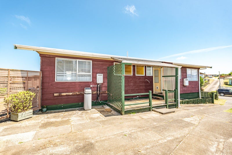 35 Karyn Street, Castlecliff, Whanganui - Carousel 2