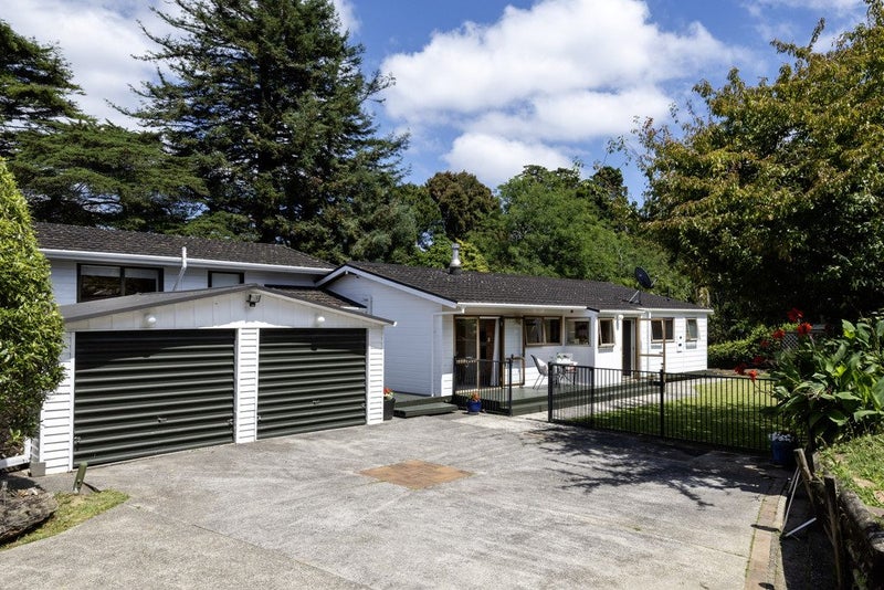 65 Cockle Bay Road, Cockle Bay, Auckland - Carousel 2