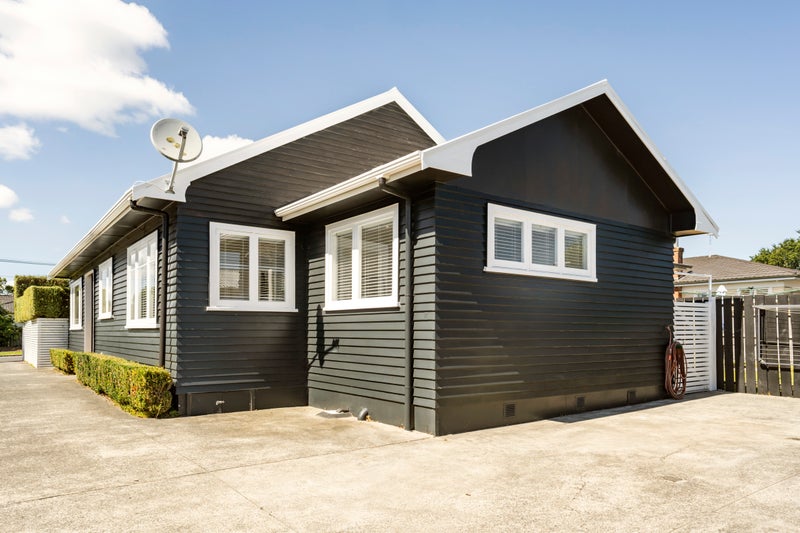 269A Meola Road, Point Chevalier, Auckland - Carousel 23