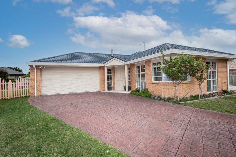 7 Kenneth Place, Rototuna, Hamilton - Carousel 2