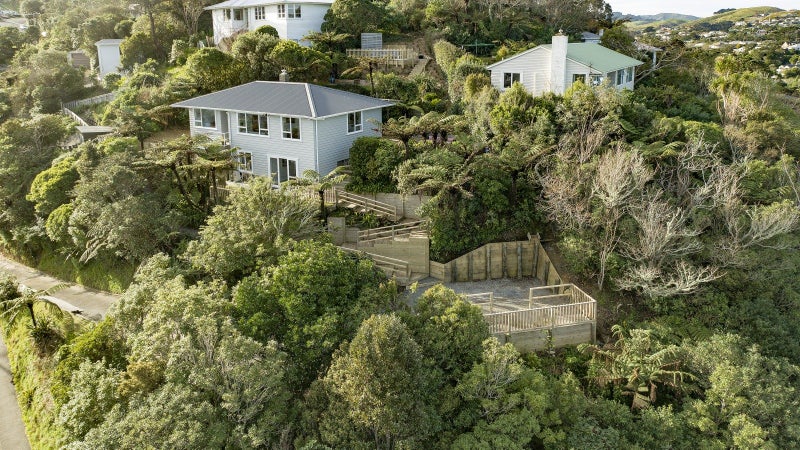 79 Salford Street, Newlands, Wellington - Carousel 19