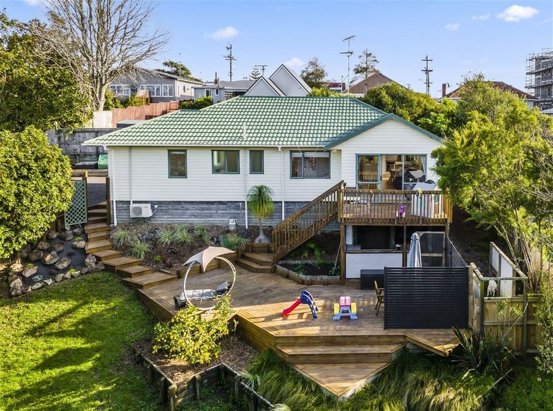 319B Rangatira Road, Beach Haven, Auckland - Carousel 1
