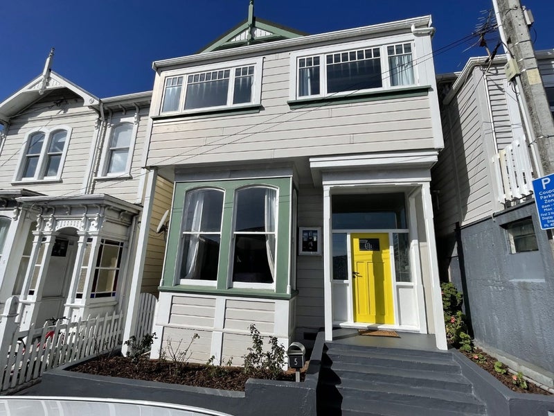 5 Lipman Street, Mount Victoria, Wellington - Carousel 1