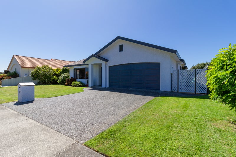5 Rutland Place, Taradale, Napier - Carousel 21