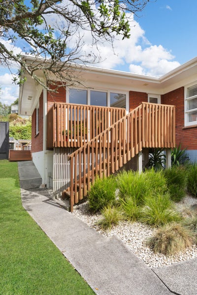 2/15 Archdall Street, Meadowbank, Auckland - Carousel 18