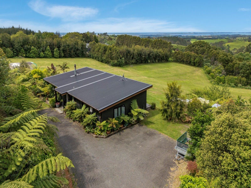 367 Thompsons Track, Katikati - Carousel 1