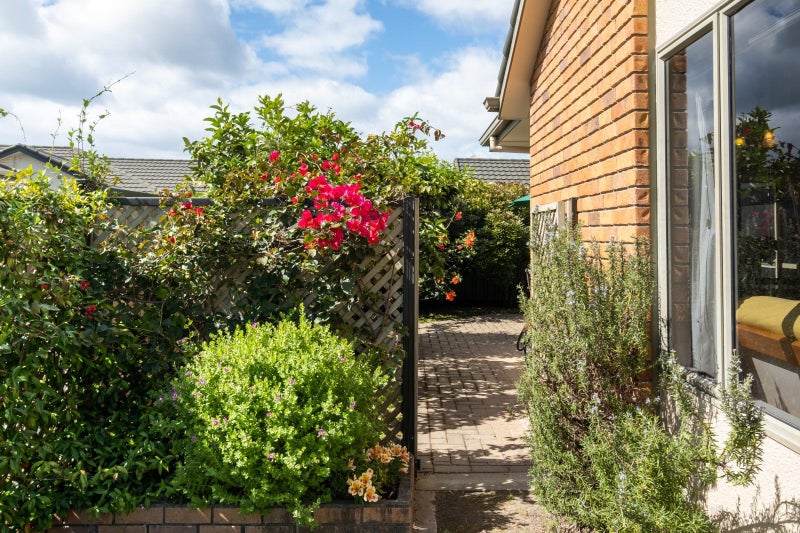 67 Kensington Drive, Taradale, Napier - Carousel 14