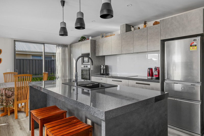 8 Walker Place, Alexandra, Alexandra - Carousel 2