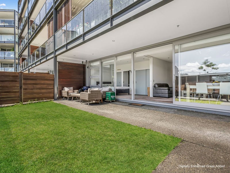 106/14C WEST QUAY, AHURIRI, NAPIER - Carousel 2