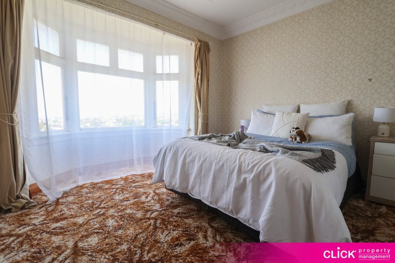 11 Gilmore Street, Wakari, Dunedin - Carousel 2