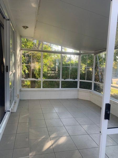 6 Dunluce Place, Hornby, Christchurch - Carousel 8