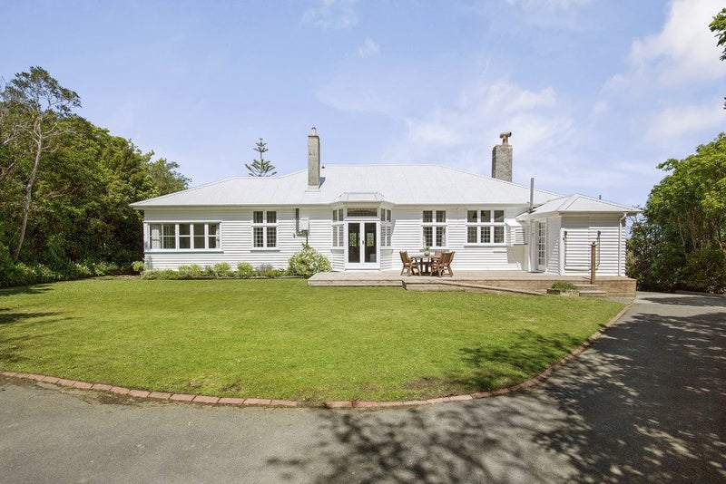 16 Onehuka Road, Tirohanga, Lower Hutt - Carousel 1