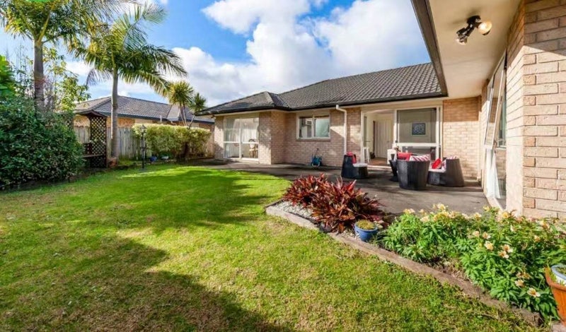 11 Caragh Place, East Tamaki, Auckland - Carousel 2