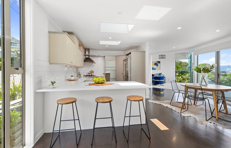 5 Waru Street, Khandallah, Wellington - Carousel 2