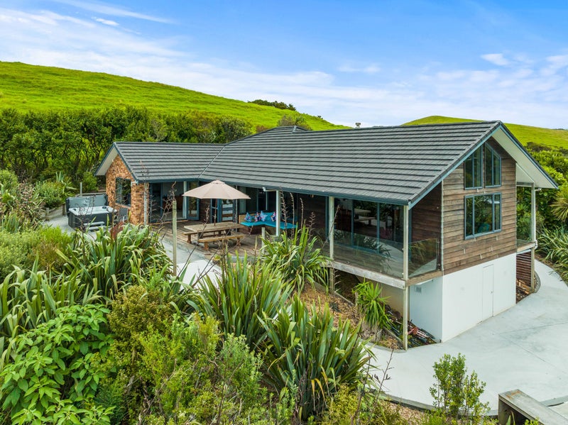 5A Doctors Hill Road, Waipu - Carousel 1