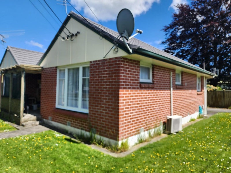 1/8 Ararino Street, Trentham, Upper Hutt - Carousel 15