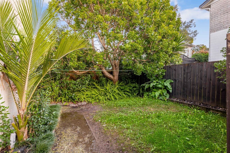 5/24 Woodglen Road, Glen Eden, Auckland - Carousel 18