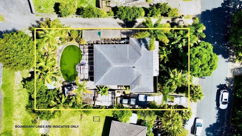 32 Regency Place, Sunnynook, Auckland - Carousel 1