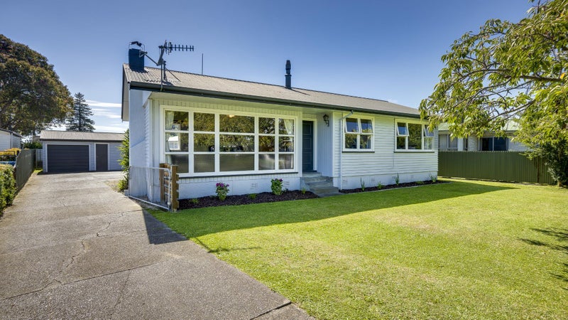 116 Harlech Street, Mayfair, Hastings - Carousel 1