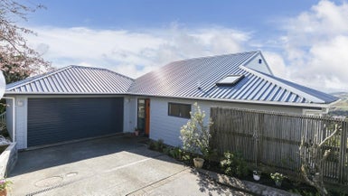 28 Pelorous Street, Paparangi, Wellington - Carousel 1
