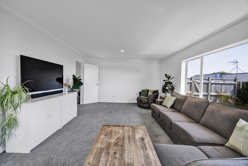 66 Sunnyvale Street, Bell Block, New Plymouth - Carousel 2