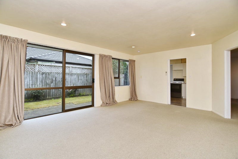 1/271 Wairakei Road, Bryndwr, Christchurch - Carousel 2