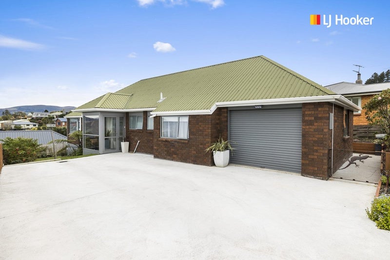 263A Highcliff Road, Shiel Hill, Dunedin - Carousel 1