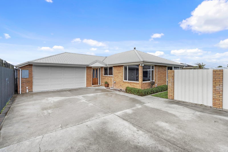 12 Richill Street, Belfast, Christchurch - Carousel 1