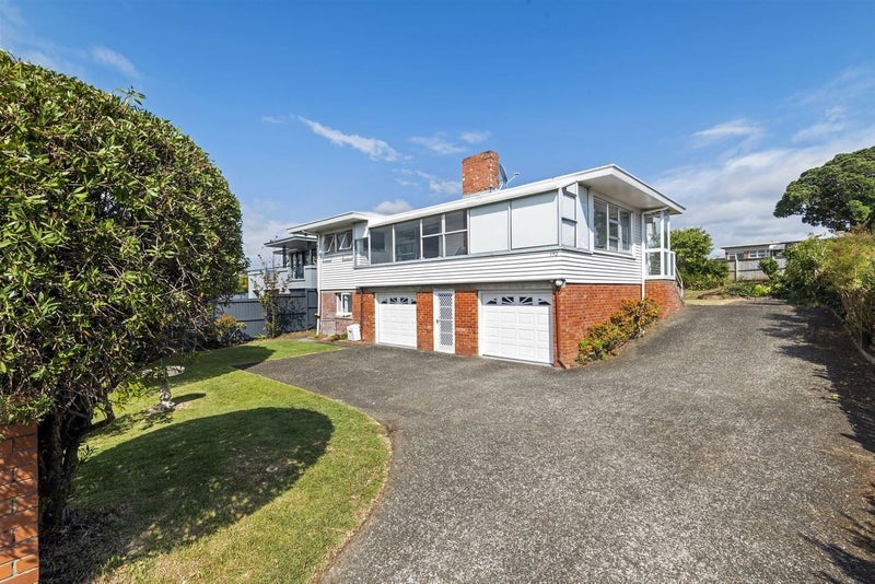 192 Hurstmere Road, Takapuna, Auckland - Carousel 1