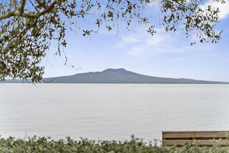5 Craig Road, Milford, Auckland - Carousel 2