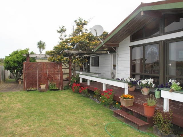 10A Alpha Avenue, Coastlands, Whakatane - Carousel 1