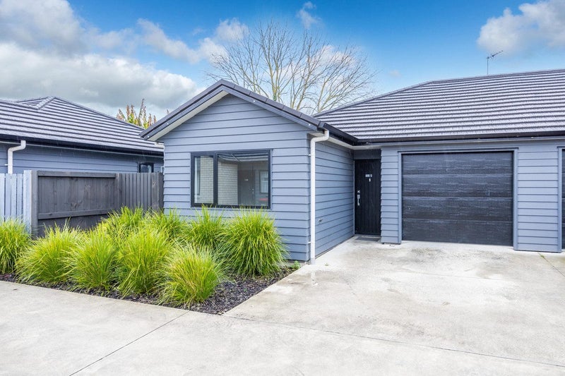 8/126 Rifle Range Road, Dinsdale, Hamilton - Carousel 1