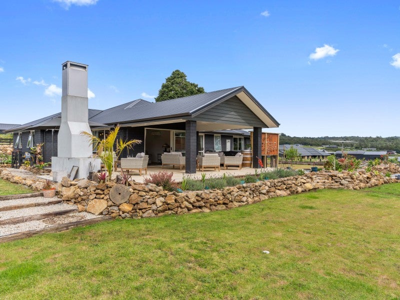 25 Capstone Place, Te Kamo, Whangārei - Carousel 2