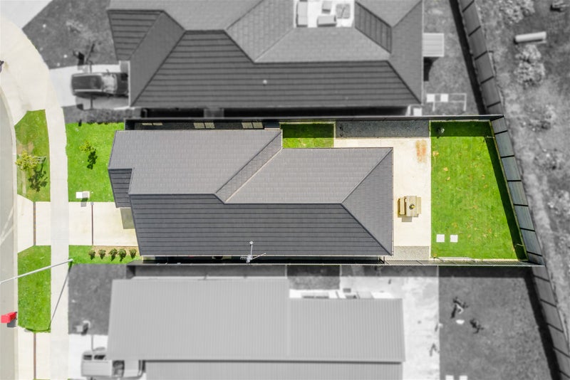6 Te Kaeaea Crescent, Wallaceville, Upper Hutt - Carousel 17