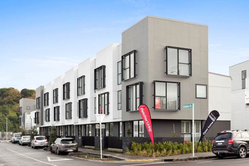 10 Kimiora Street, Three Kings, Auckland - Carousel 2