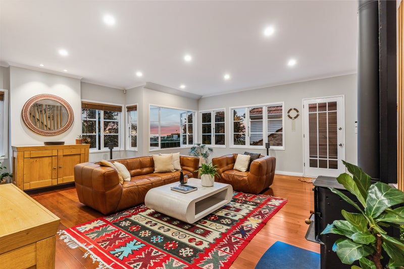 6 Hillside Crescent North, Mount Eden, Auckland - Carousel 2