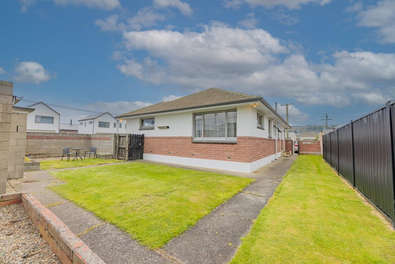 64 Young Street, Saint Kilda, Dunedin - Carousel 2