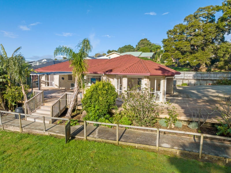 11 Kaiaua Lane , Kamo, Whangarei - Carousel 2