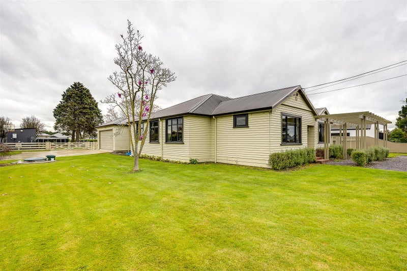 37 Jervois Road, Jervoistown, Napier - Carousel 2