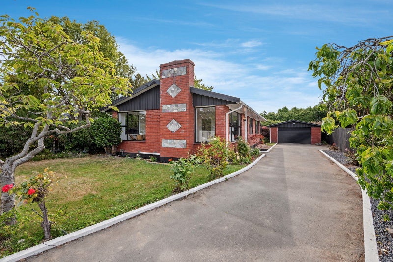 33 Martbern Crescent, Bishopdale, Christchurch - Carousel 2