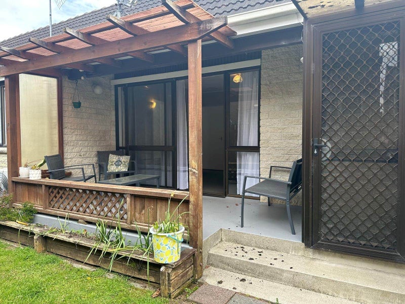 27/92 Princes Street, Otahuhu, Auckland - Carousel 1