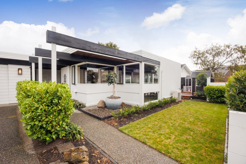 11 Chilton Grove, Hokowhitu, Palmerston North - Carousel 36