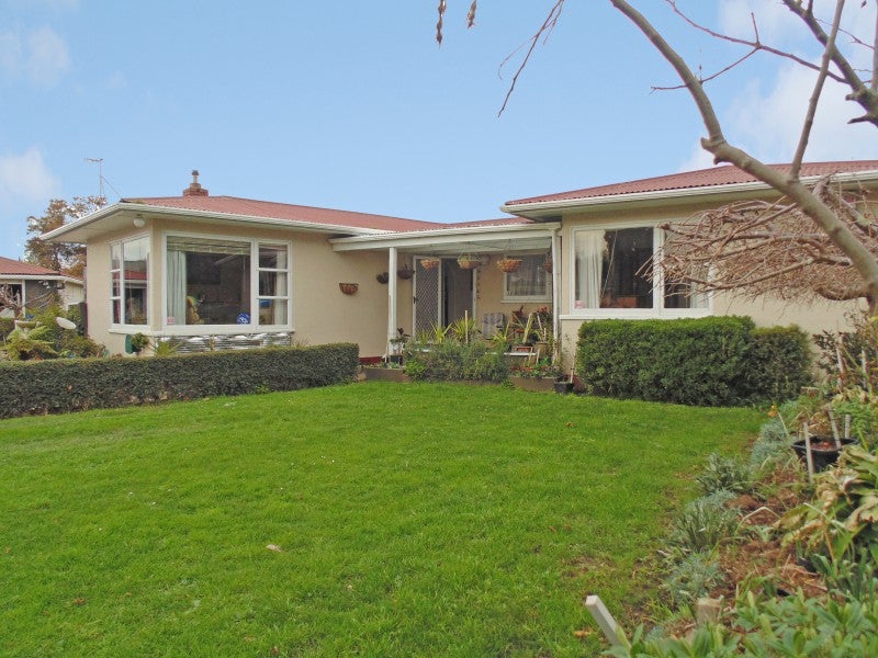 9 Brett Place, Takaro, Palmerston North - Carousel 9