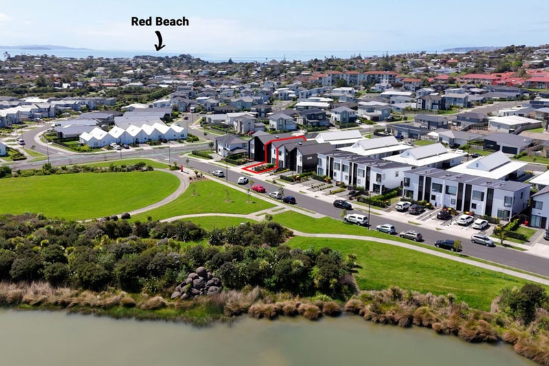 5 Koura Drive, Red Beach, Red Beach - Carousel 1