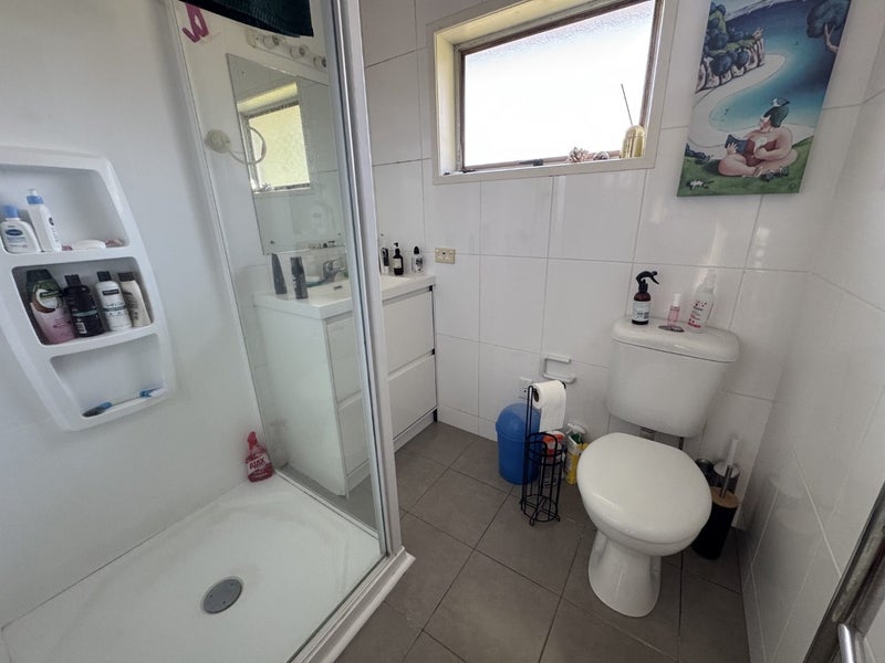 2/19 Park Hill Road, Birkenhead, Auckland - Carousel 1