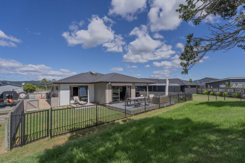 327 Harbour Drive East, Matarangi, Whitianga - Carousel 2